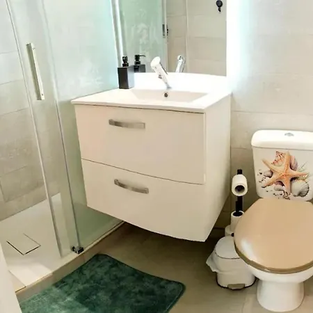 Cozy Near The Sea In Apartamento